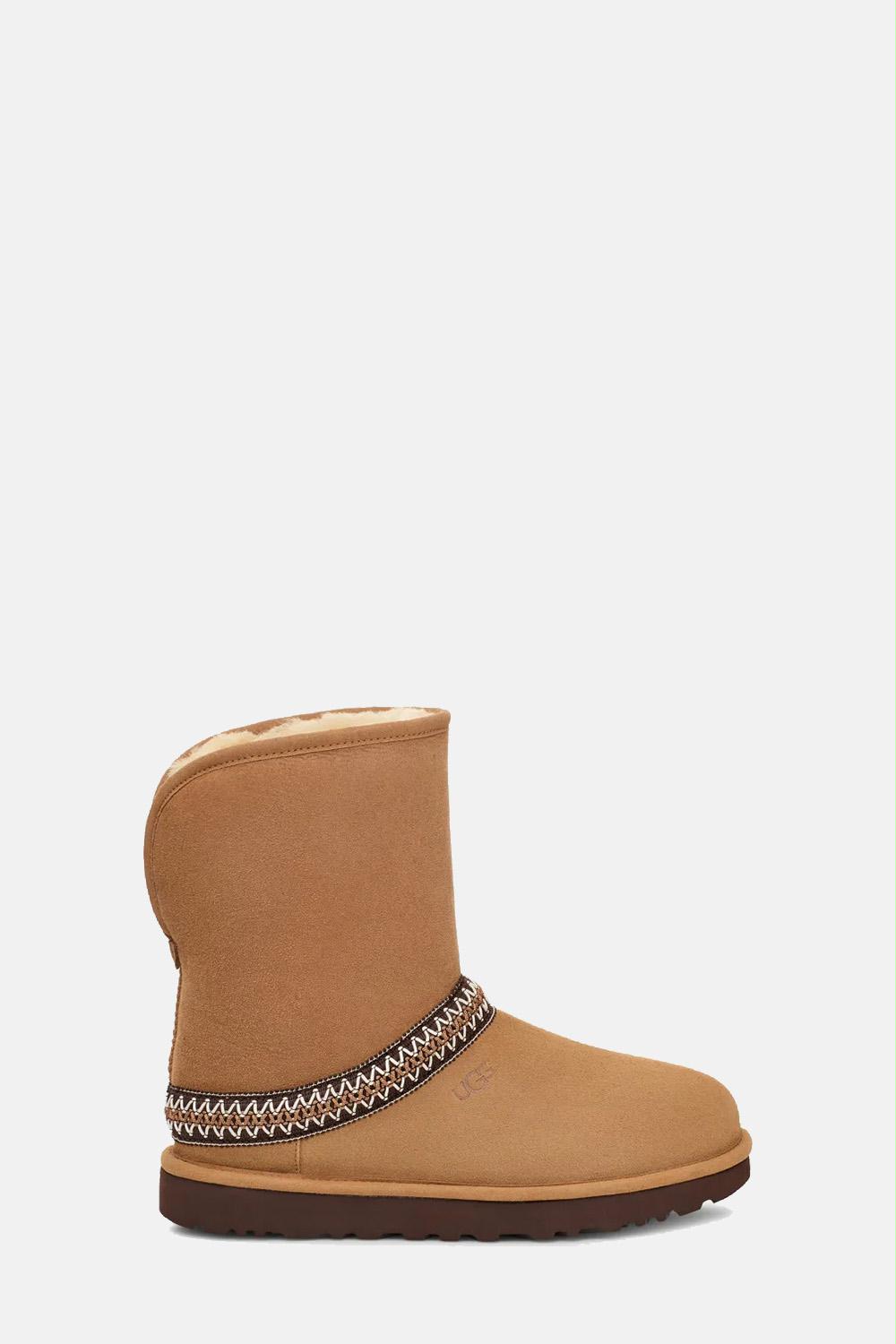UGG - Classic Short Crescent Boot